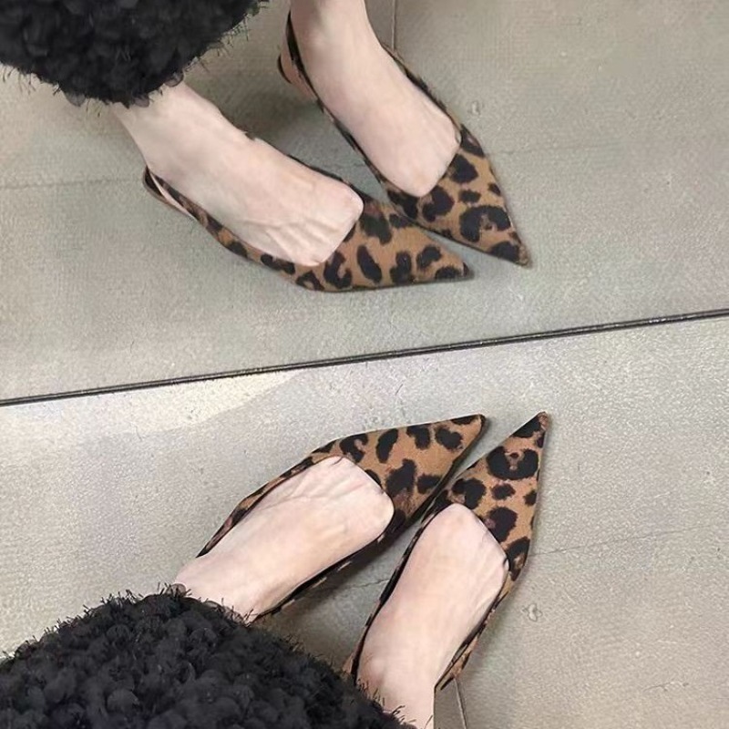 Sepatu Sandal Wanita Slip On M - Leopard Print Heels ulasan dan harga